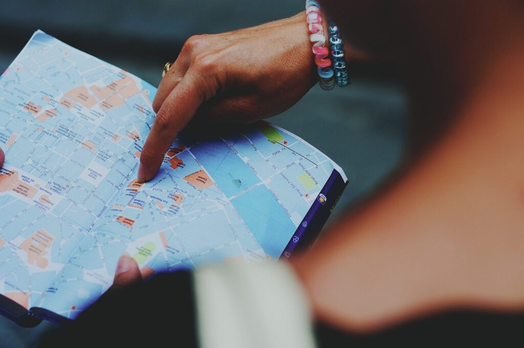 map, tourism, lost, direction, guide, tourist guide, travel, traveler, world map, world, holiday, paper, view, planning, details, style, woman, europe